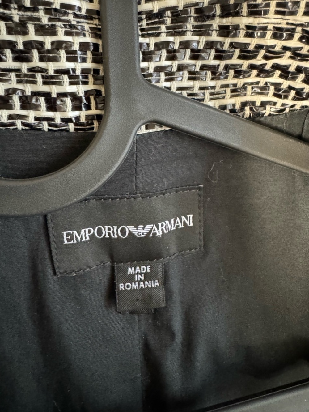 Emporio Armani Black and White Textured Knit Blazer - Picture 5 of 11